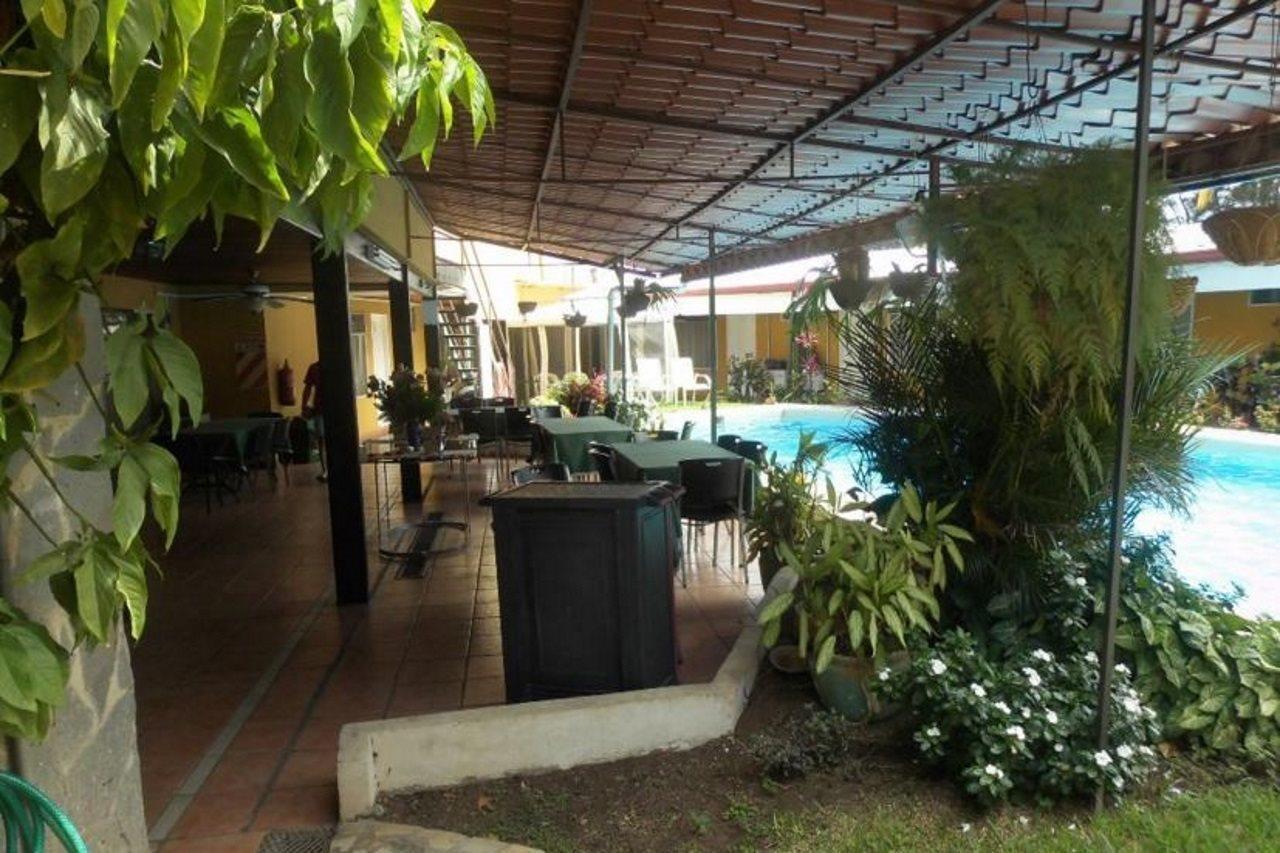 Hotel Puerta Del Sol - San Jose Airport Bagian luar foto