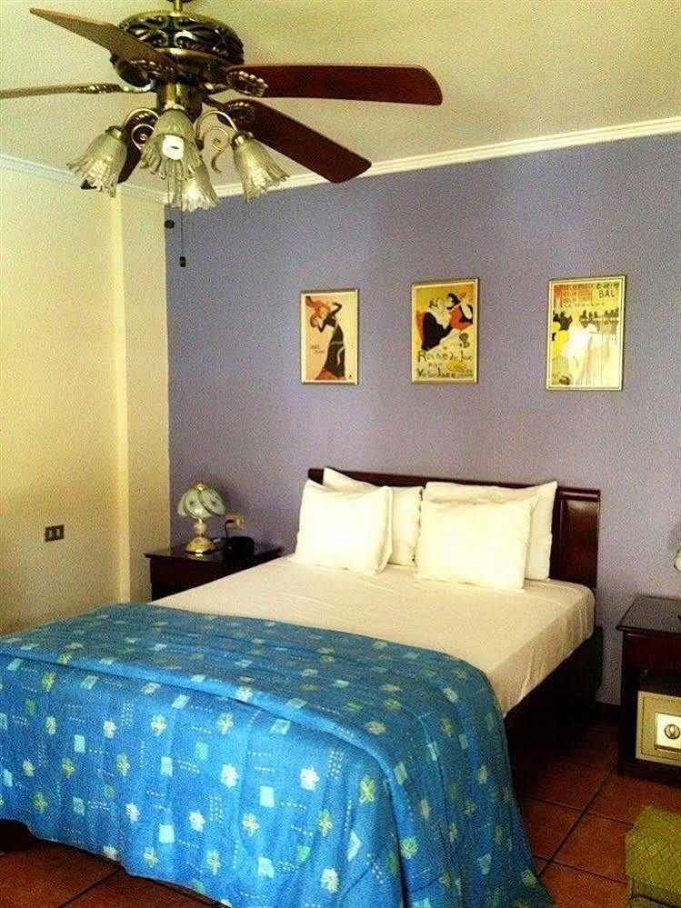 Hotel Puerta Del Sol - San Jose Airport Bagian luar foto
